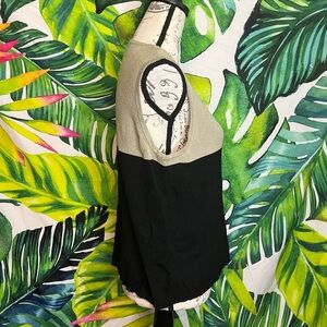 Vintage Lexi MP Tan Black Colorblock Summer Fall Sleeveless Knit Sweater Top